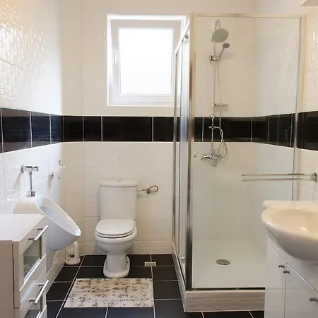 Vodanovic Apartment *