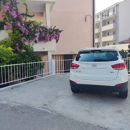 Vodanovic Apartment