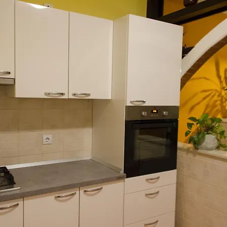 公寓 Vodanovic 伯德古拉